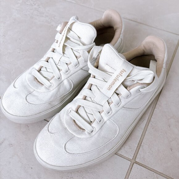 90% NEW LULULEMON WOMENS CITYVERSE SNEAKER SIZE 7 - Picture 1 of 5